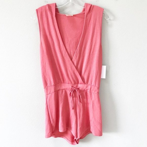 Tresics Other - Tresics NWT Beach Romper Swimsuit Coverup Sz Small